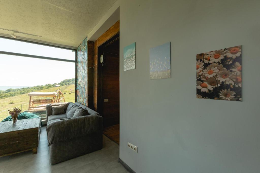 Posezení v ubytování CHALET PANORAMA NIKORTSMINDA