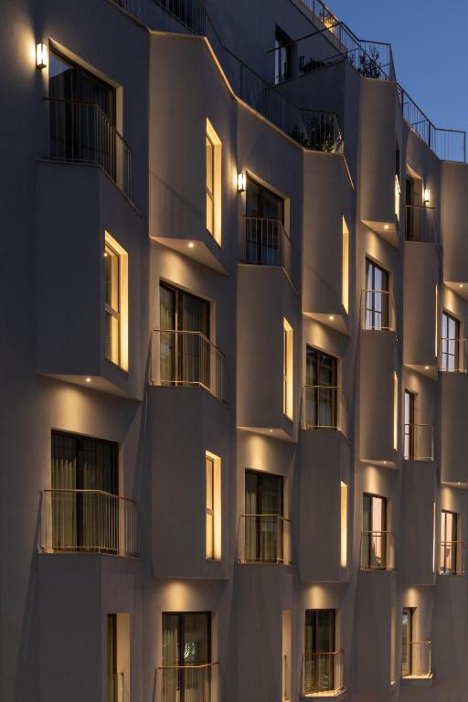 Mitsis N'U Piraeus Port - Resim 44