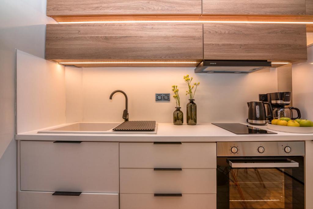 Georgia Vicky Studios & Apartments - 17