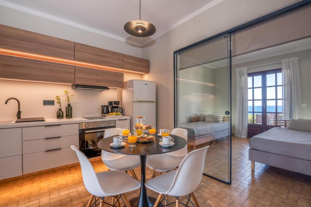 Georgia Vicky Studios & Apartments - 19