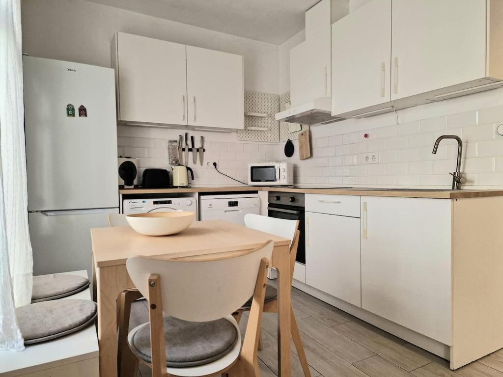 Nice 2-bedroom apartment in downtown Seville Dionisio