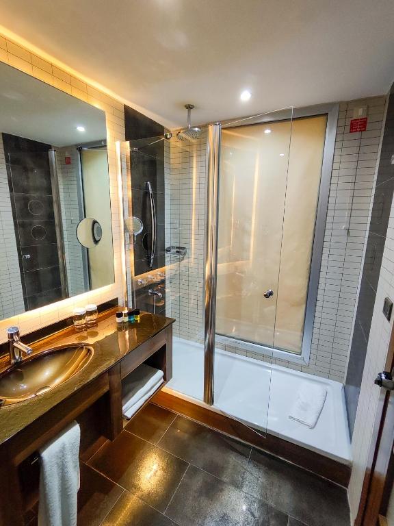 فضای داخلی Cevahir Hotel Istanbul Asia در استانبول - تصویر ۳