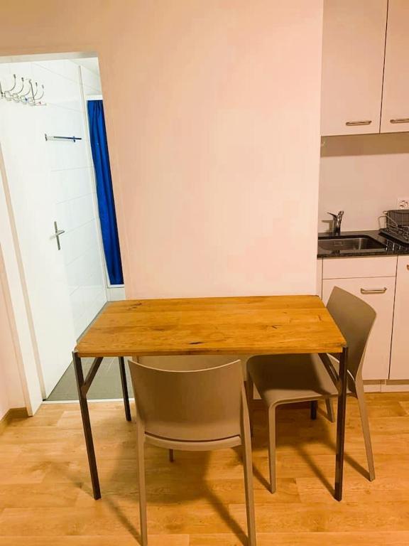 Zurich City Center Apartments next to Zurich HB Main Train Station LA - Self Checkin - Resim 13