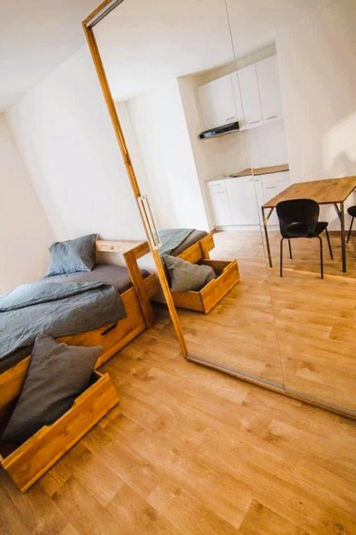 Zurich City Center Apartments next to Zurich HB Main Train Station LA - Self Checkin - Resim 12