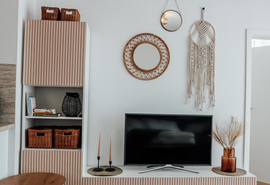 TV a/nebo společenská místnost v ubytování Villa Erdődy Resort