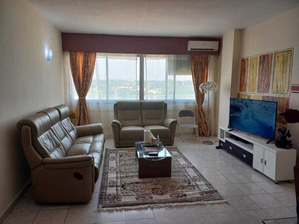 Appartement de 2 pièces, Abidjan, cocody, riviera palmeraie