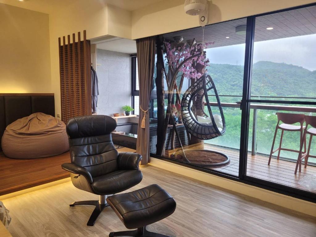 山景或從公寓式飯店拍的山景