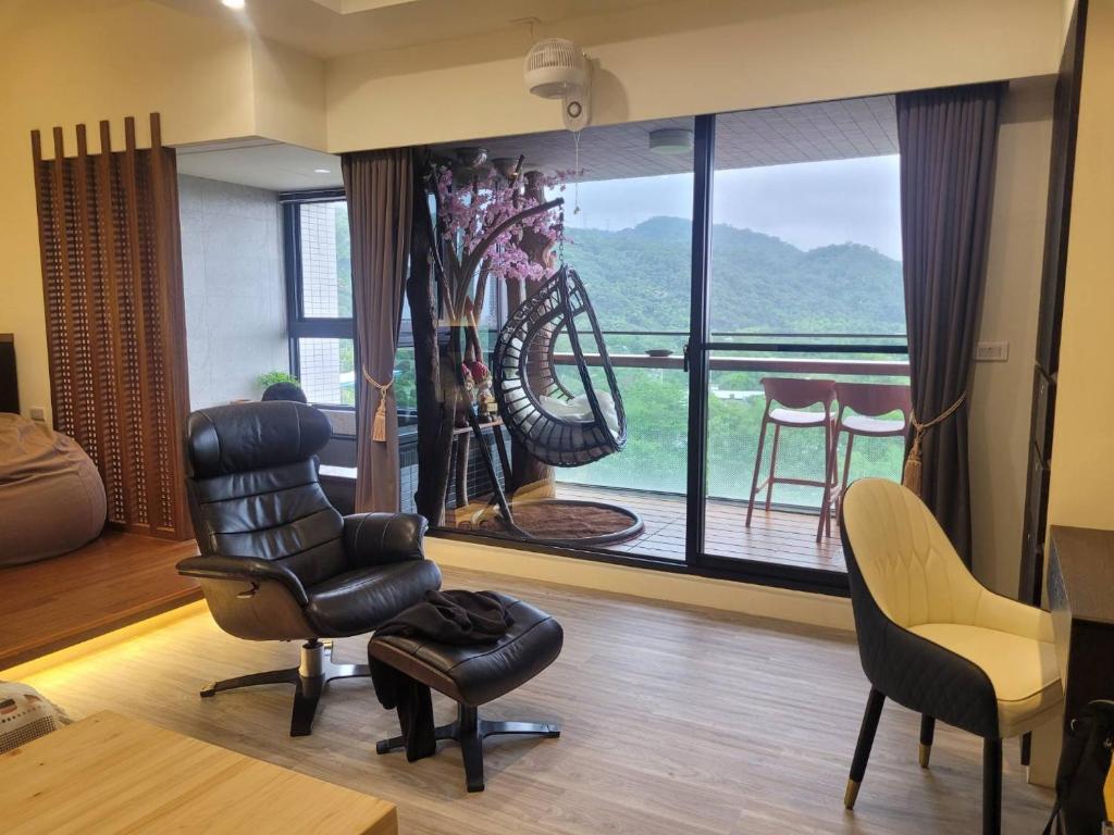 山景或從公寓式飯店拍的山景