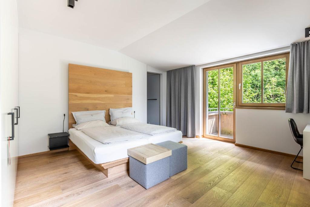 Postel nebo postele na pokoji v ubytování Seehotel Bellevue by keyone