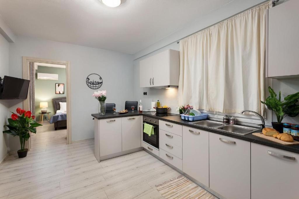 Premium Homes by Athens Stay - Resim 11