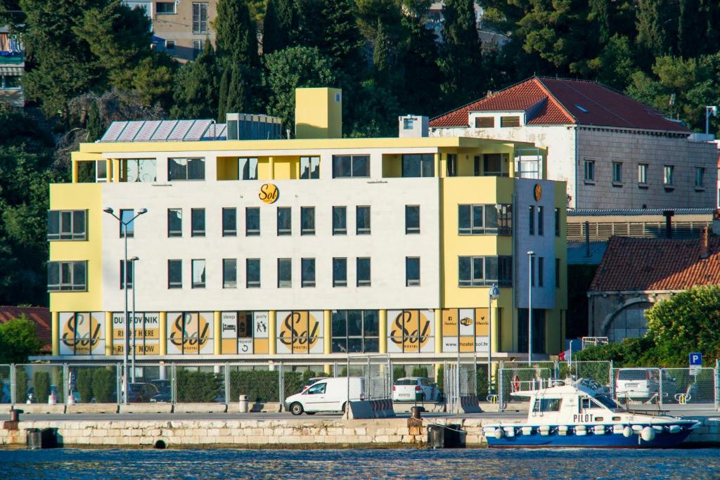 Příroda nedaleko hostelu