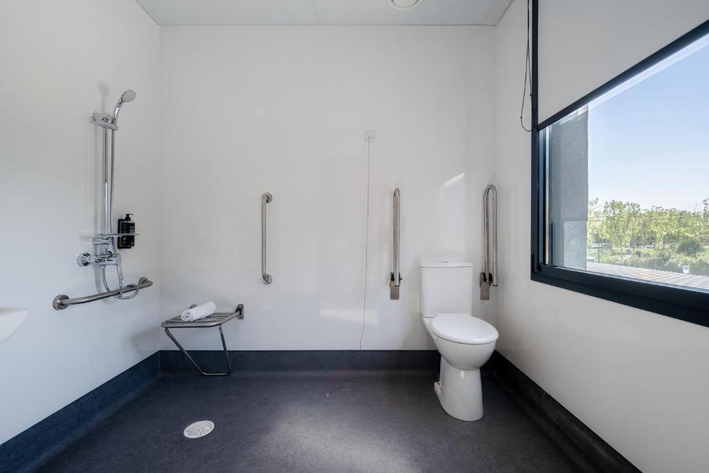 ibis budget Madrid Aeropuerto - Resim 43