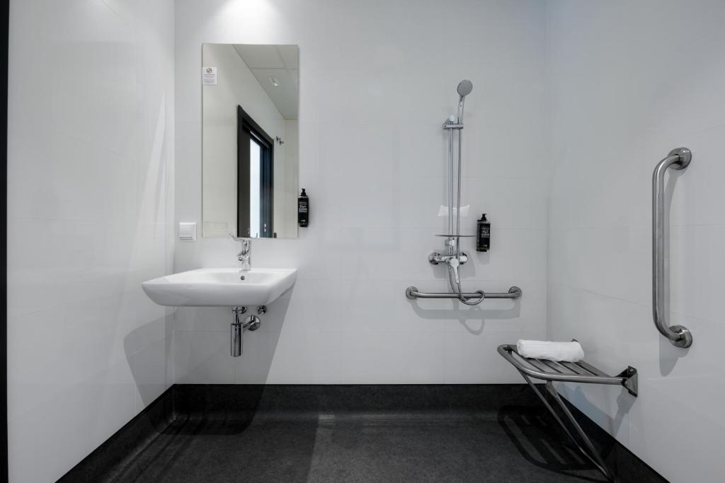 ibis budget Madrid Aeropuerto - Resim 44