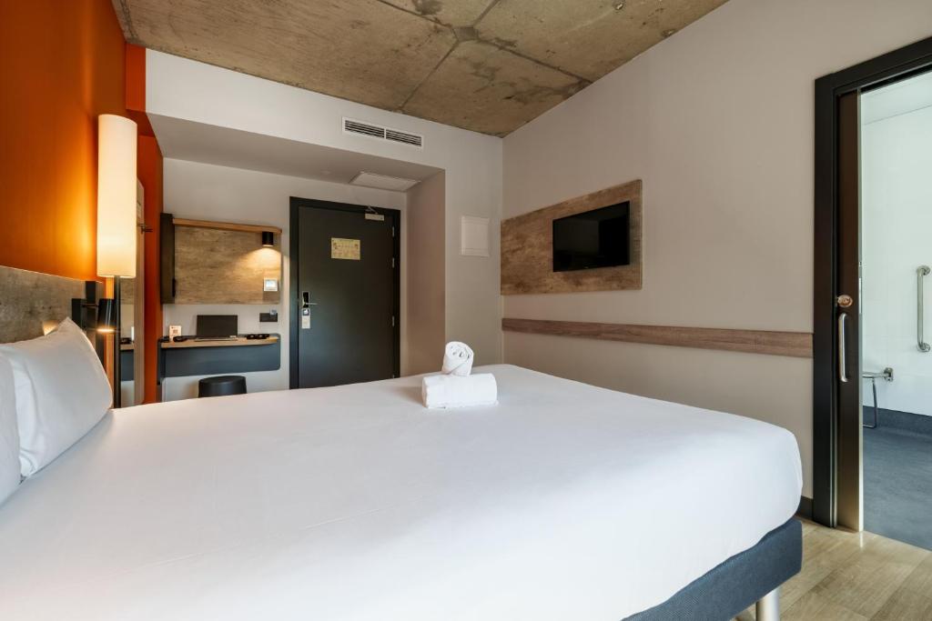 ibis budget Madrid Aeropuerto - Resim 39