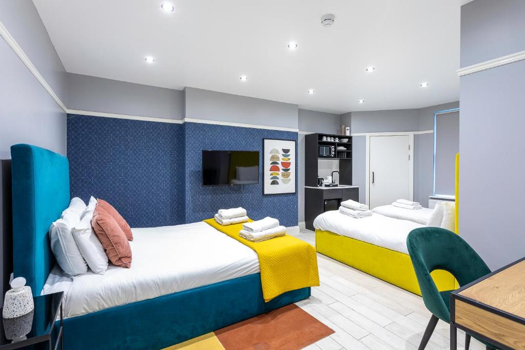 Bob W London Earl's Court - Warwick Road - Resim 17