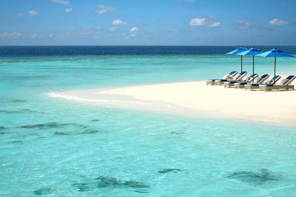 Dusit Thani Maldives - Mudhdhoo Island, Baa Atoll - View 12