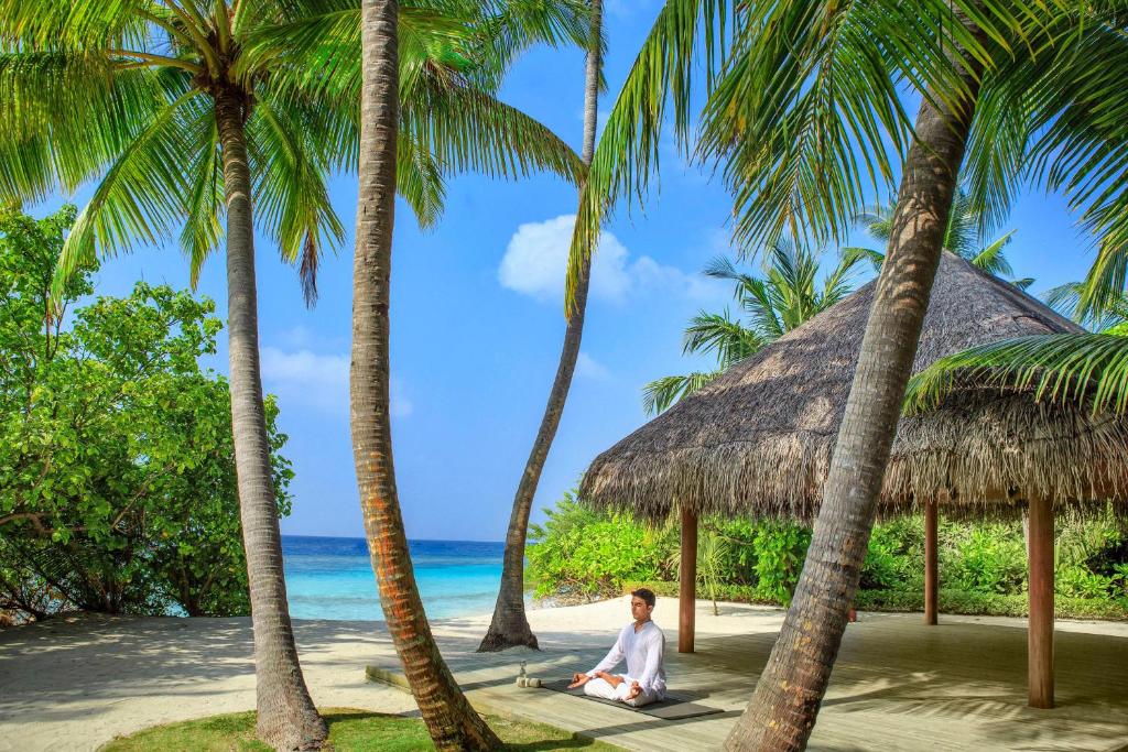 Dusit Thani Maldives - Mudhdhoo Island, Baa Atoll - View 19