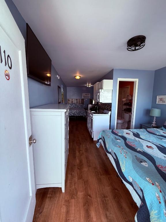 Kuchyň nebo kuchyňský kout v ubytování Twilight Motel