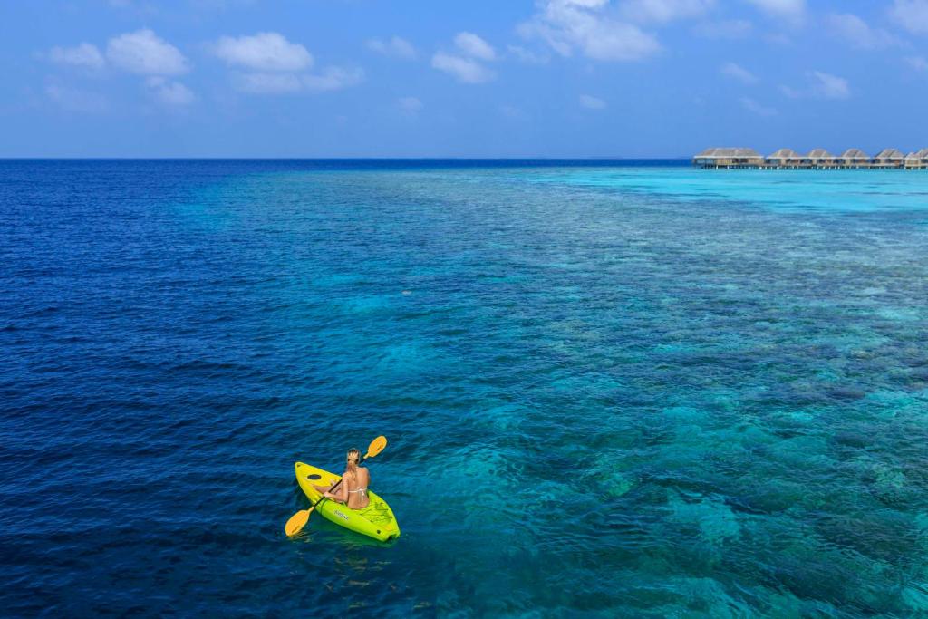 Dusit Thani Maldives - Mudhdhoo Island, Baa Atoll - View 38