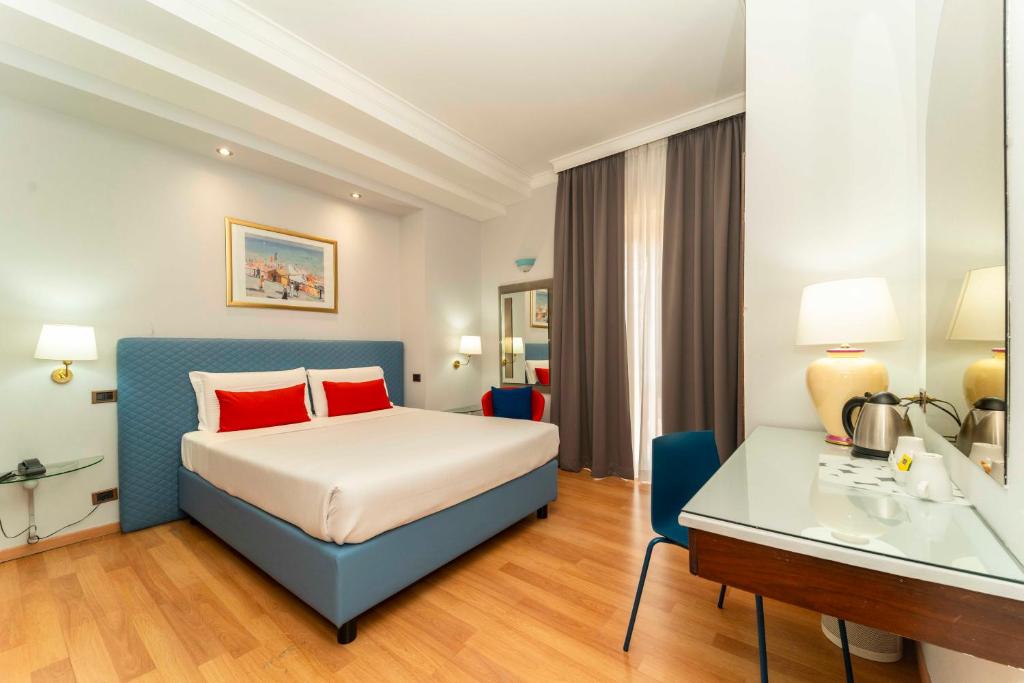 Hotel Royal Torino Centro Congressi - Resim 5