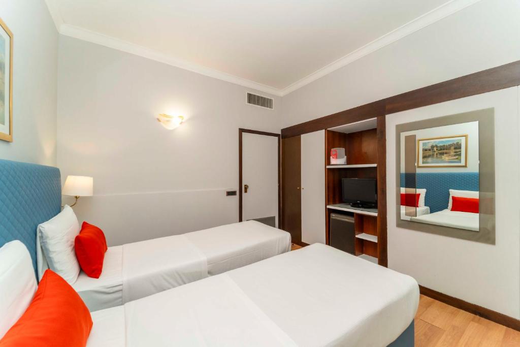 
Classic Double Room for Single Use
