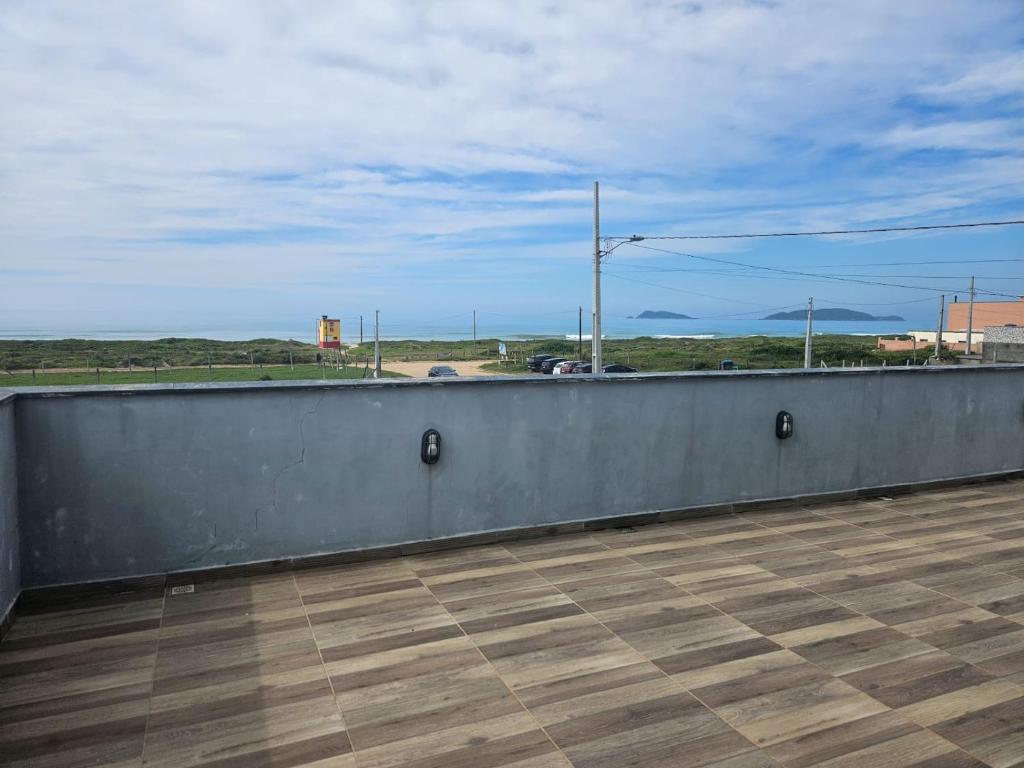 Gallery image of Casa a 100m da praia com Wi-Fi BK9174 in São Francisco do Sul