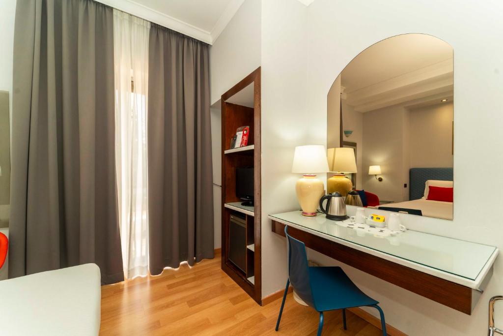 Hotel Royal Torino Centro Congressi - Resim 31