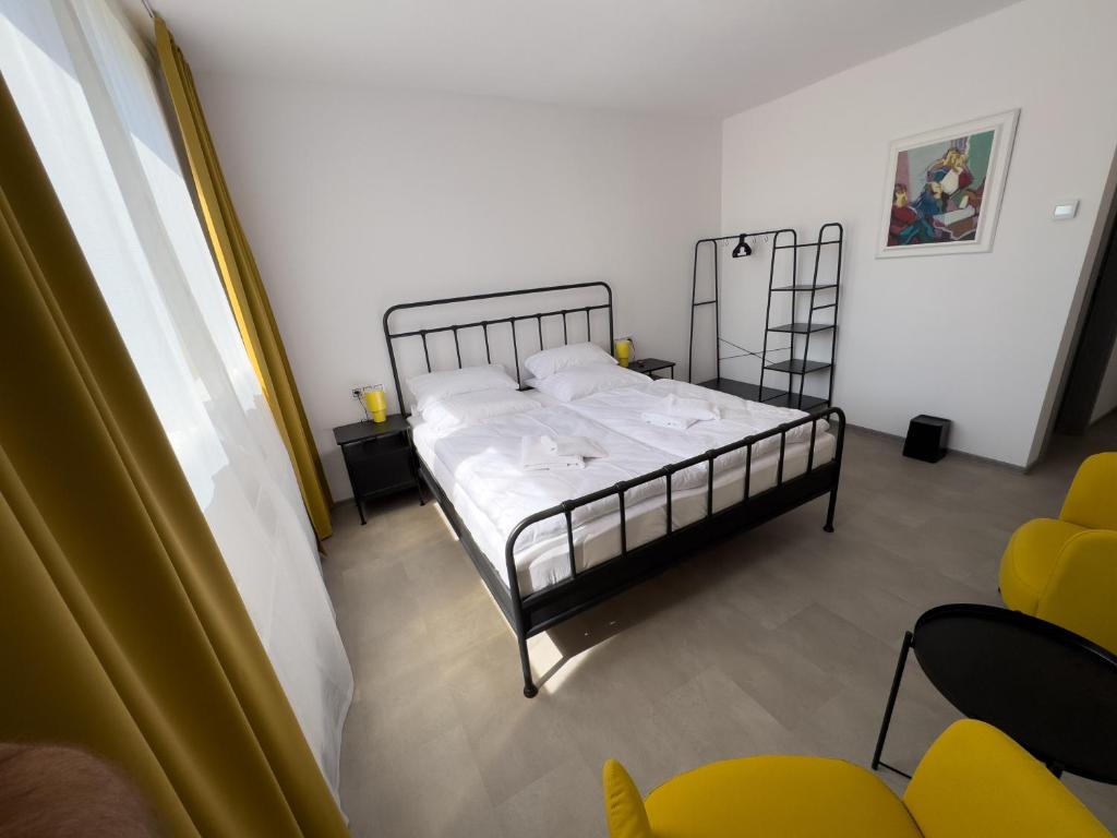 ROCH800 - industrial aparthotel Klatovy - free parking - self-checking - Doppelzimmer