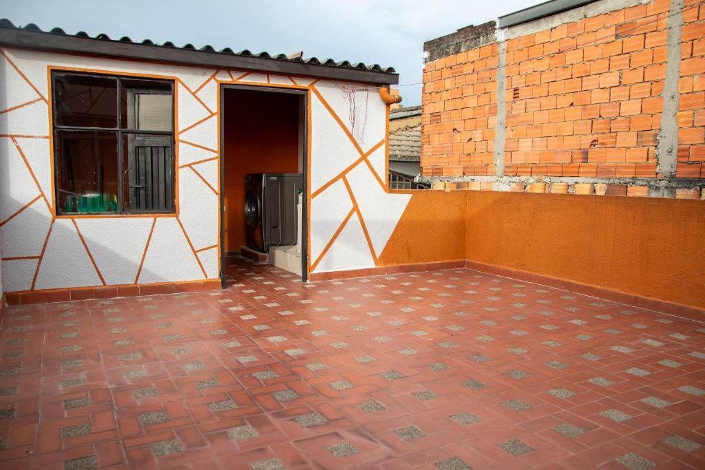Budova, kde se kapslový hotel nachází