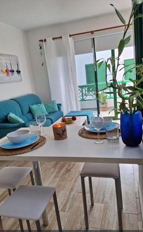Lanza Ocean2 with a pool and near the beach