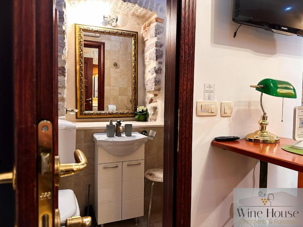 Apartments Wine House Old Town - 19