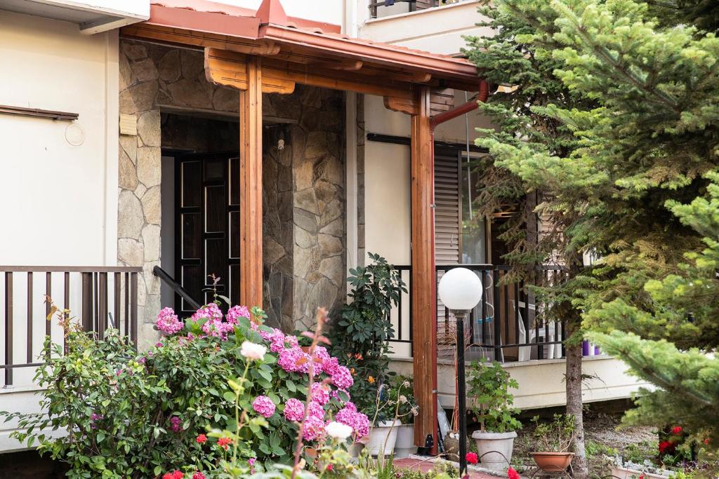 Budova, kde se aparthotel nachází