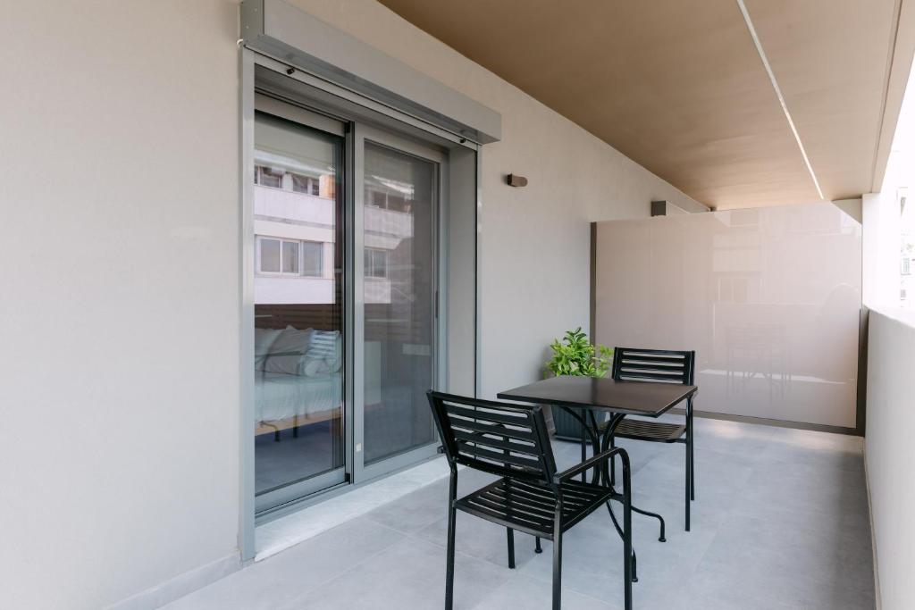 11 Reasons Why Metaxourgeio - Resim 29