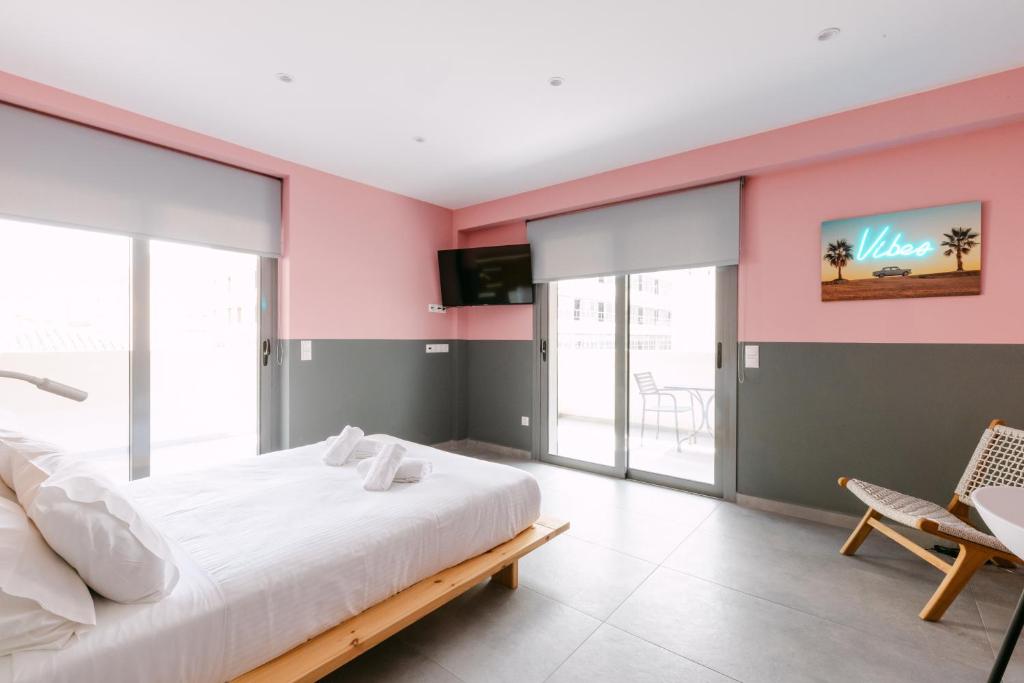 11 Reasons Why Metaxourgeio - Resim 26