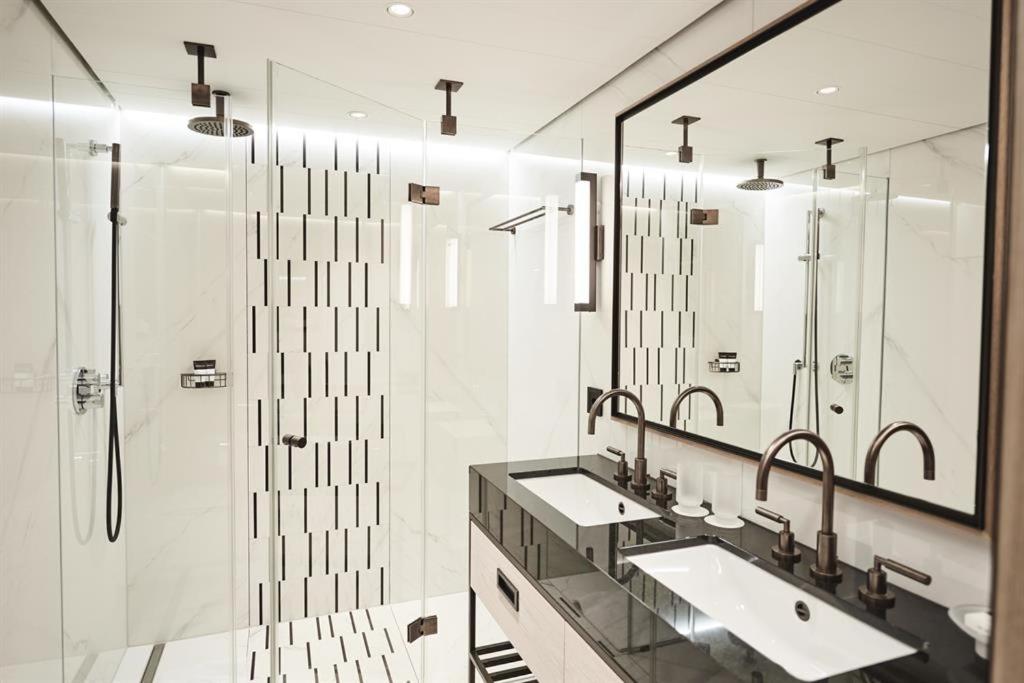 Storchen Zürich - Lifestyle Boutique Hotel - Resim 13