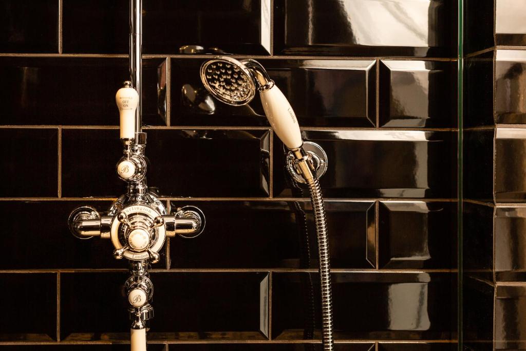 R13 - A Townhouse Hotel - Resim 5