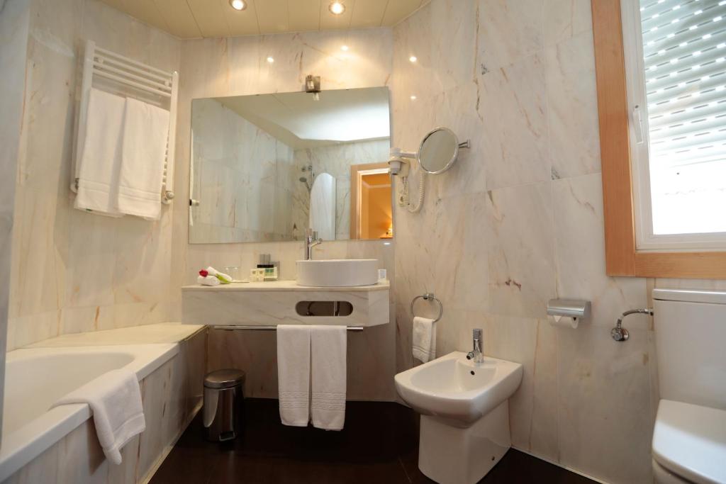Koupelna v ubytování Hotel Spa Congreso
