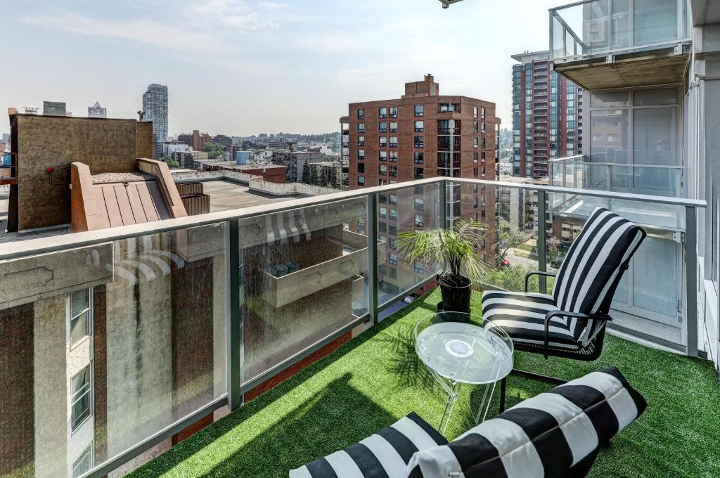 Boutique Studio City Views, Patio, Fireplace Voglio Bene photo
