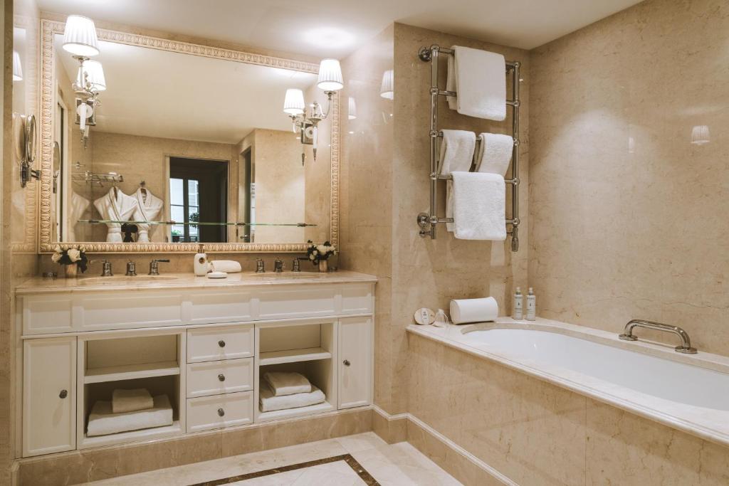 Hotel Splendide Royal Paris - Relais & Châteaux - Resim 30