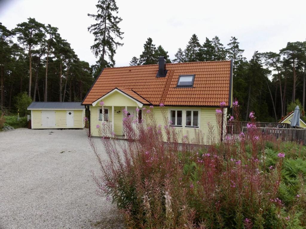 Galeriebild der Unterkunft Großes Ferienhaus auf Gotland in Ljugarn