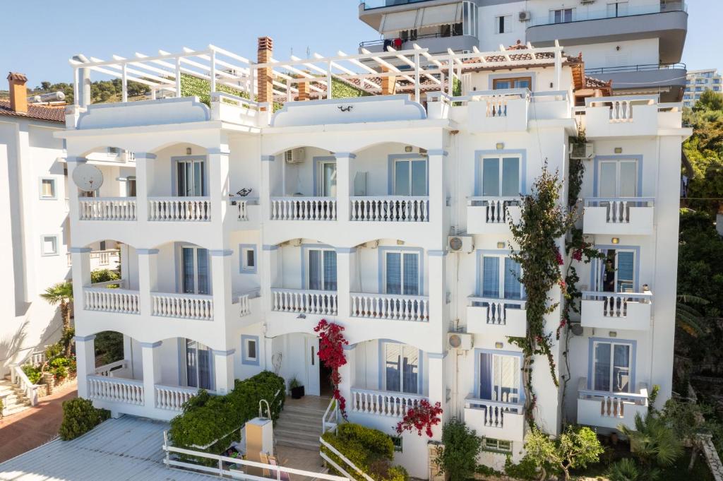 Erdano Hotel