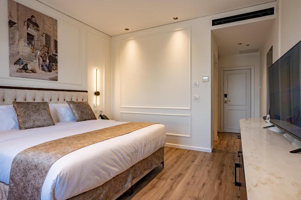 Levant Hotel photo 2