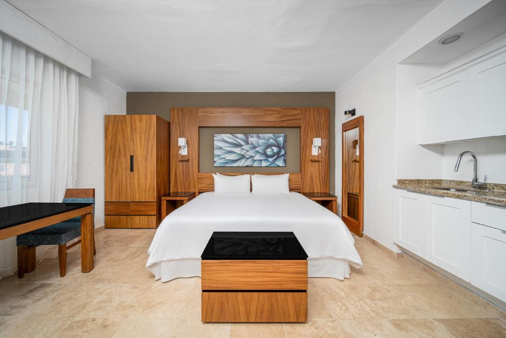 Krystal Grand Los Cabos - All Inclusive photo