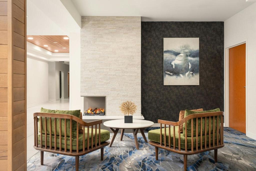 Fairfield Inn and Suites Jacksonville Beach photo