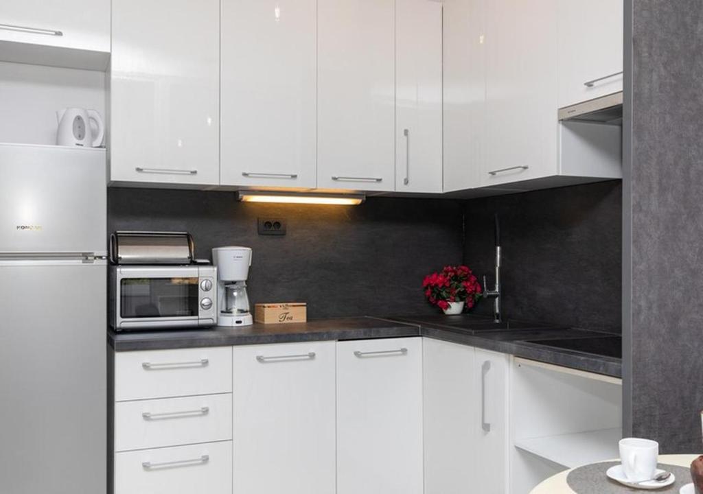Leora Deluxe Apartment