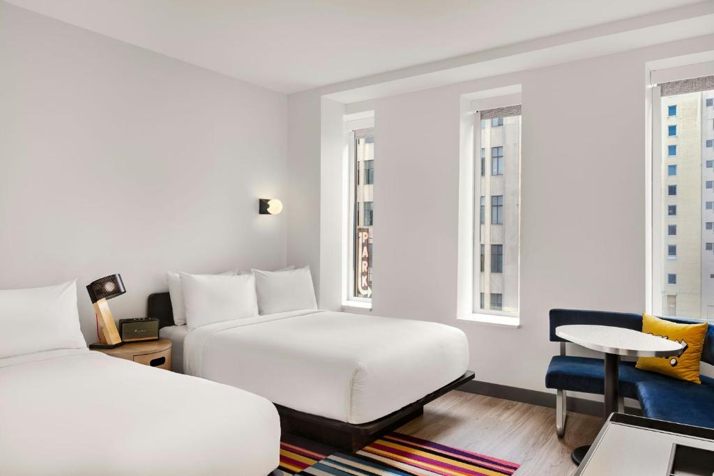 Aloft by Marriott Indianapolis Downtown - Camera Queen Con Due Letti Queen E Vista Sulla Città