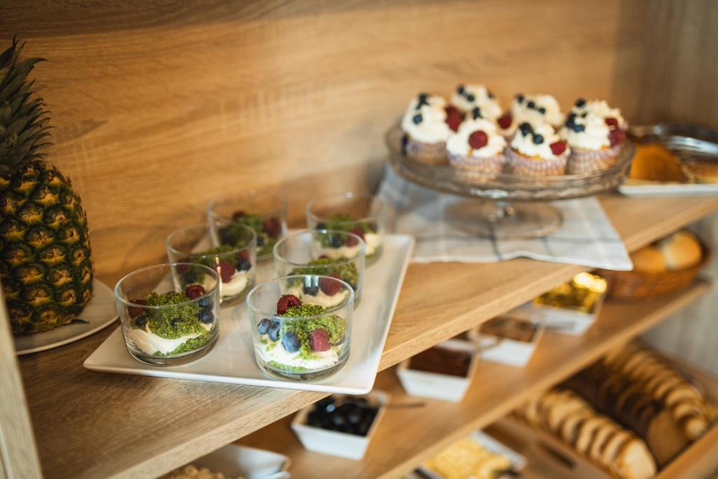 Jedlo v ubytovaní bed & breakfast alebo blízkom okolí