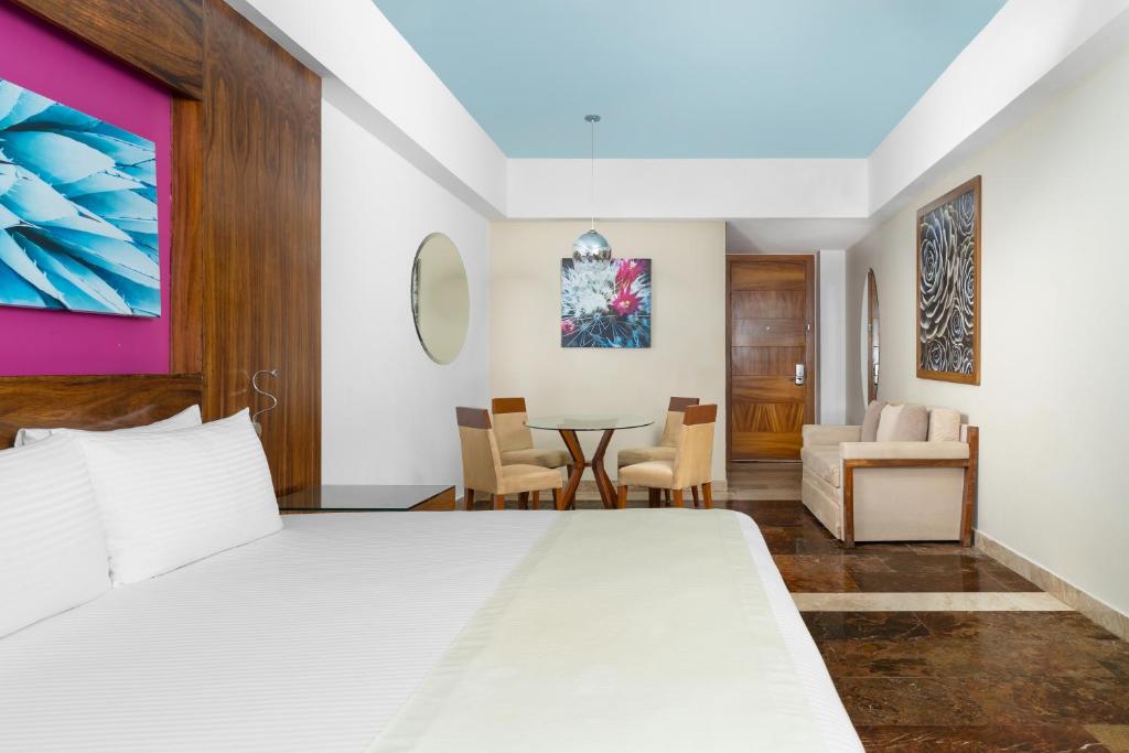 Krystal Grand Los Cabos - All Inclusive photo