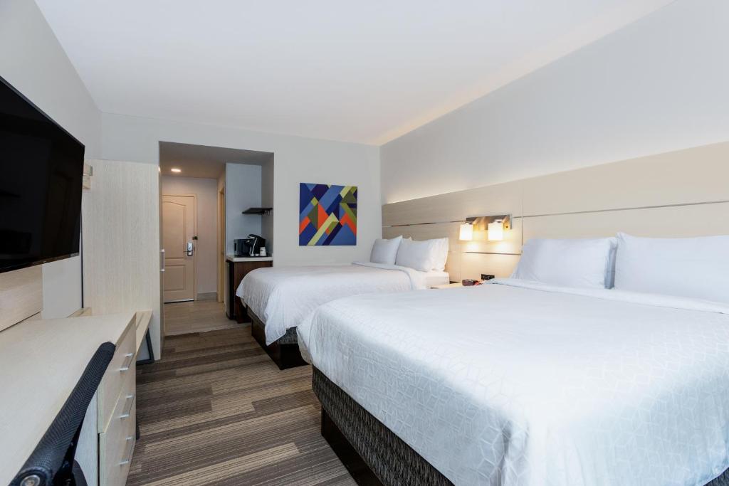 Holiday Inn Express-International Drive, an IHG Hotel - 