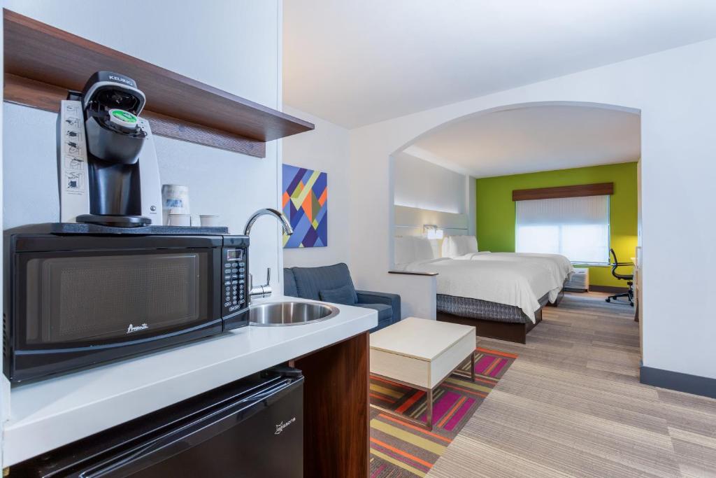 Holiday Inn Express-International Drive, an IHG Hotel - 